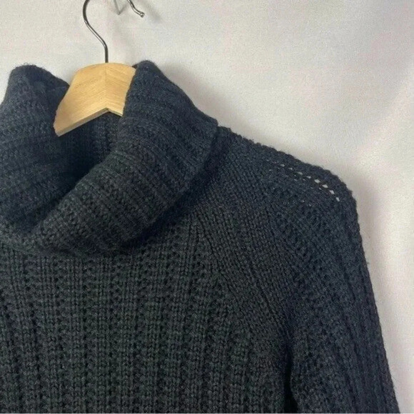 Club Monaco Black Ribbed Turtleneck Sweater S - Picture 4 of 4
